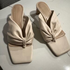 Elegant Cream Women's Mules